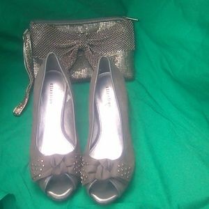 Attention heels & handbag